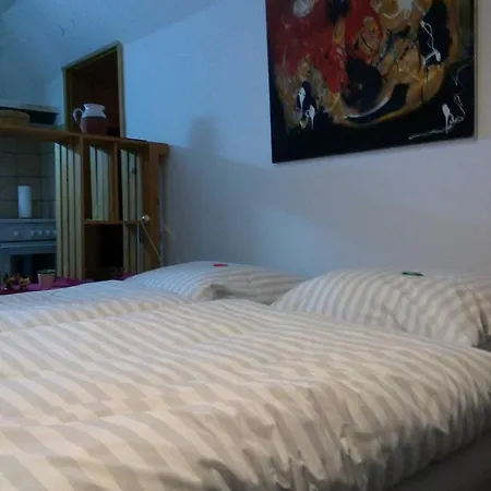 Ferienwohnung Unterm Reetdach * Melau