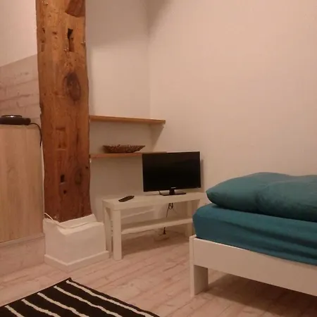 مزرعة للإقامة Unterm Reetdach Melau